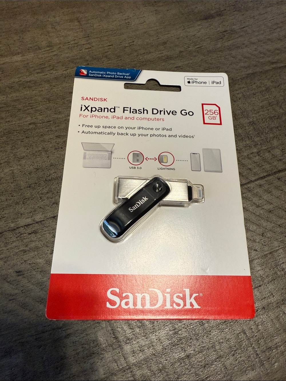 SanDisk iXpand Flash Drive Go 256GB - Black